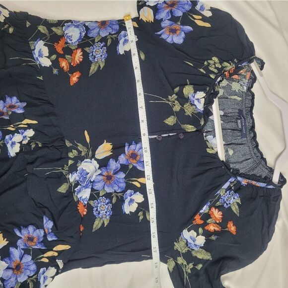 AMERICAN‎ EAGLE blouse black top floral peasant ruffle shirt XS - Picture 8 of 10
